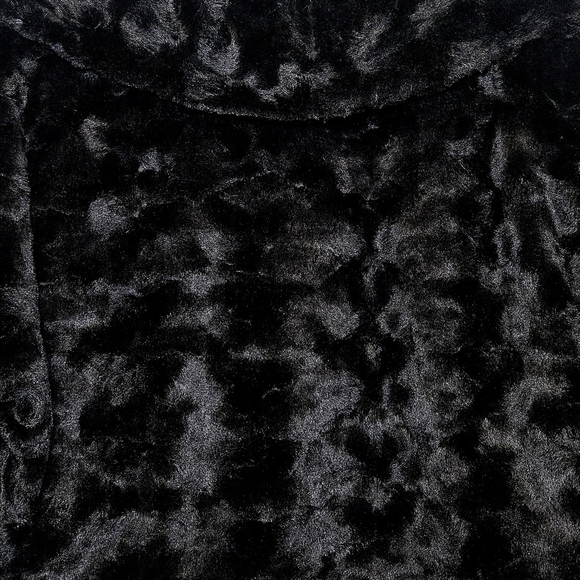 Elegant Black Faux Fur Bolera - Picture 5 of 5